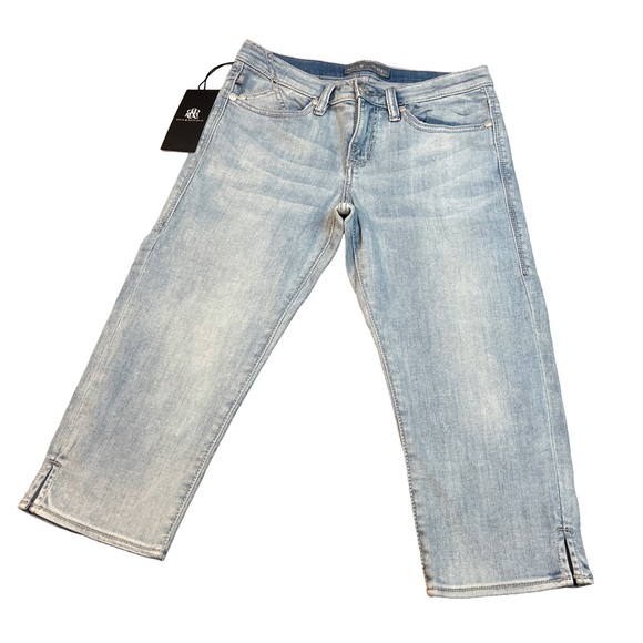 Rock & Republic Denim - Rock & Republic Light Blue Cropped Jeans